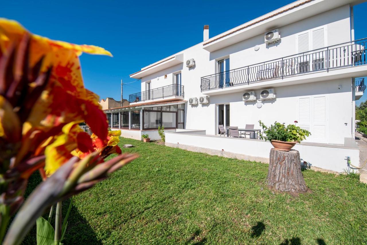 Villa Orietta Фонтане Бианче Екстериор снимка